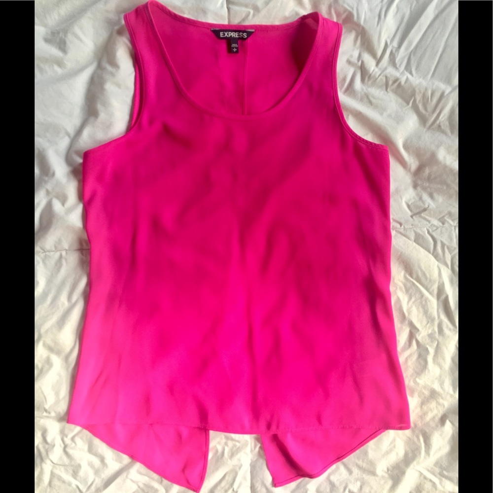 Express magenta tank